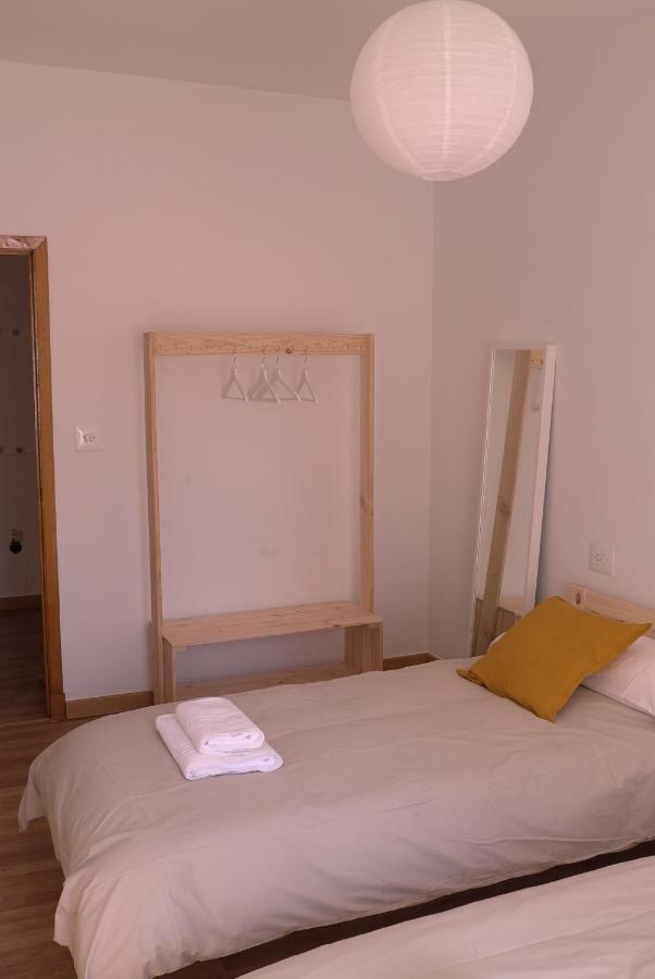 A Casa Da Pena Vixia Appartamento Ourense Esterno foto